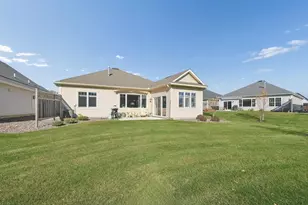 6737 Bellflower Dr, Excelsior, MN 55331 - Photo 24