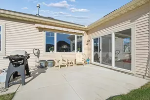 6737 Bellflower Dr, Excelsior, MN 55331 - Photo 26