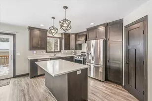 409 105th Ln NW, Coon Rapids, MN 55448 - Photo 2