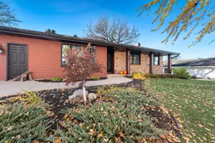 957 Miles Dr, Worthington, MN 56187 - Photo 4