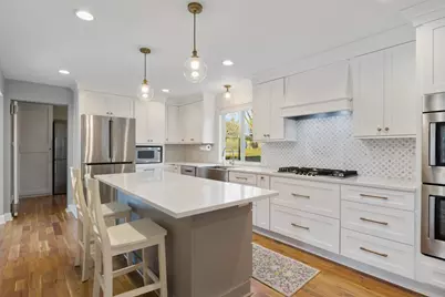 9609 Vincent Avenue S, Bloomington, MN 55431 - Photo 16