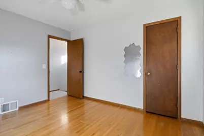 9609 Vincent Avenue S, Bloomington, MN 55431 - Photo 26