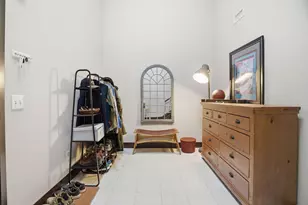 214 4th St E, Saint Paul, MN 55101 - Photo 2