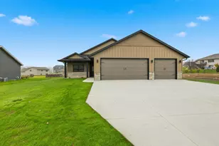 1317 Iris Ln, Saint Joseph, MN 56374 - Photo 36