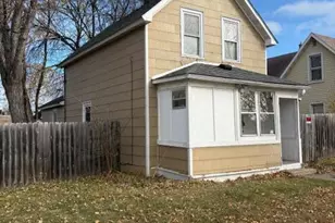 428 10th Ave N, Saint Cloud, MN 56303 - Photo 1