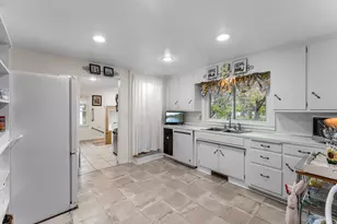 900 3rd St W, Hastings, MN 55033 - Photo 18