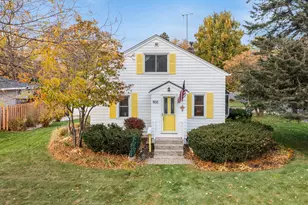 900 3rd St W, Hastings, MN 55033 - Photo 2