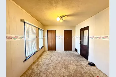 1308 East Avenue, Worthington, MN 56187 - Photo 6