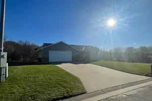 915 4th Ave NE, Long Prairie, MN 56347 - Photo 2