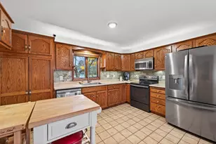 719 Countryview Cir, Hudson, WI 54016 - Photo 10