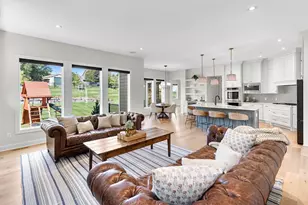 4565 Garland Ln N, Plymouth, MN 55446 - Photo 4