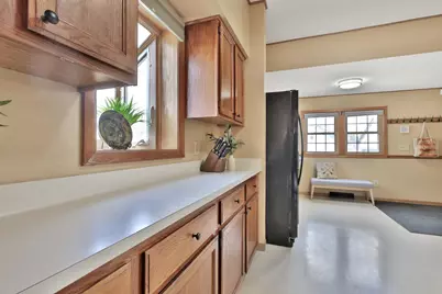 2019 Cottage Avenue E, Saint Paul, MN 55119 - Photo 18