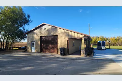 573 State Highway 30, Pipestone, MN 56164 - Photo 14