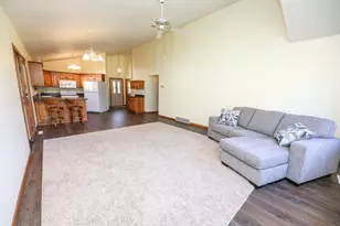 1268 Westbrook Cir, Alexandria, MN 56308 - Photo 8