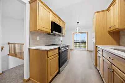 1133 39th Avenue S, Moorhead, MN 56560 - Photo 10