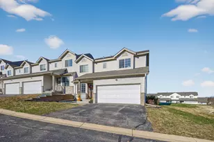 738 Baylee Pl SW, Pine Island, MN 55963 - Photo 4