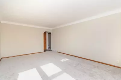 1001 Geranium Avenue E, Saint Paul, MN 55106 - Photo 8