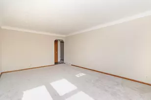 1001 Geranium Ave E, Saint Paul, MN 55106 - Photo 8