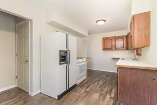 1001 Geranium Ave E, Saint Paul, MN 55106 - Photo 12