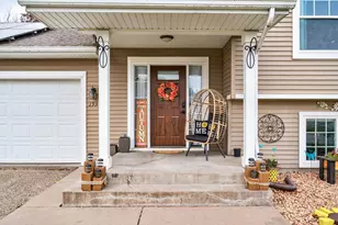 193 Bobwhite St, River Falls, WI 54022 - Photo 2