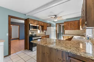 737 Meadow Run Dr SW, Rochester, MN 55902 - Photo 6