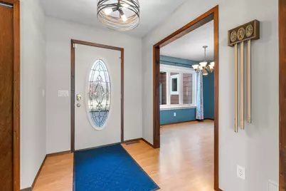 737 Meadow Run Drive SW, Rochester, MN 55902 - Photo 2