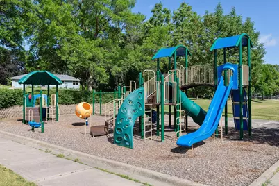 6800 68th Avenue N, Brooklyn Park, MN 55428 - Photo 38