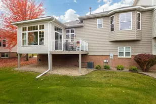 20159 Holister Ln, Lakeville, MN 55044 - Photo 2