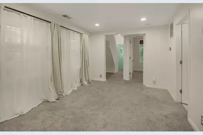 398 Banfil Street, Saint Paul, MN 55102 - Photo 2