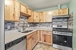 7860 83rd Ct N, Brooklyn Park, MN 55445 - Photo 4