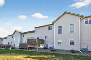 746 Baylee Pl SW, Pine Island, MN 55963 - Photo 4