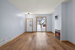 2074 Parkway Ave, Shakopee, MN 55379 - Photo 4