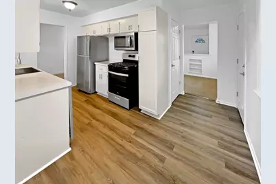 8610 31st Avenue N, Crystal, MN 55427 - Photo 10