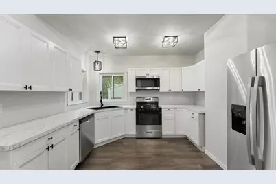 38502 Csah 30, Eden Valley, MN 55329 - Photo 12