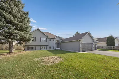 13409 Parkwood Drive, Burnsville, MN 55337 - Photo 4