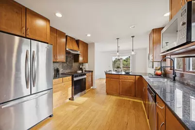 13409 Parkwood Drive, Burnsville, MN 55337 - Photo 16