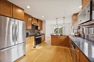 13409 Parkwood Dr, Burnsville, MN 55337 - Photo 16