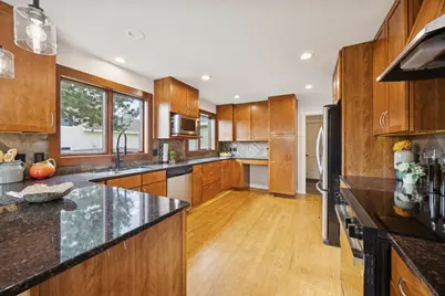 13409 Parkwood Drive, Burnsville, MN 55337 - Photo 14