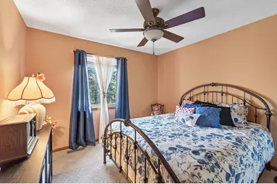 7107 Robinwood Bay, Woodbury, MN 55125 - Photo 14