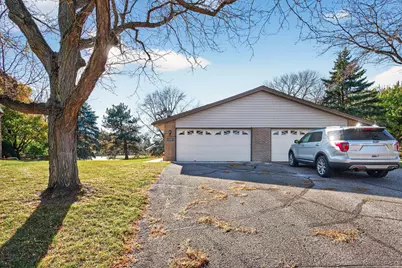 7107 Robinwood Bay, Woodbury, MN 55125 - Photo 2