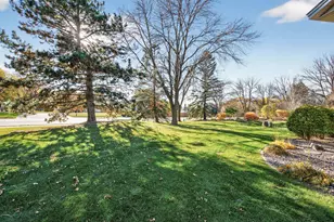 7107 Robinwood Bay, Woodbury, MN 55125 - Photo 24