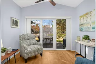 523 Lovell Ave, Roseville, MN 55113 - Photo 8