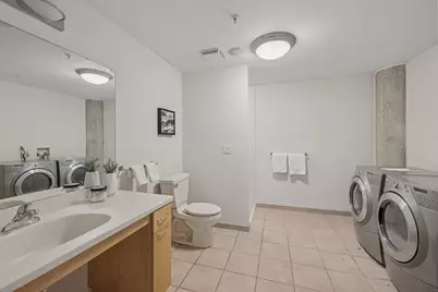 212 1st Street N #202, Minneapolis, MN 55401 - Photo 18