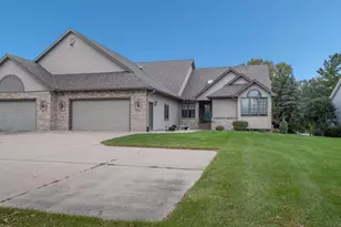 109 Teton Ct, Mankato, MN 56001 - Photo 4
