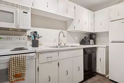 4120 Parklawn Avenue #119, Edina, MN 55435 - Photo 10