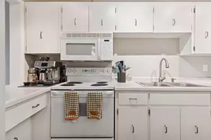 4120 Parklawn Ave, Edina, MN 55435 - Photo 8