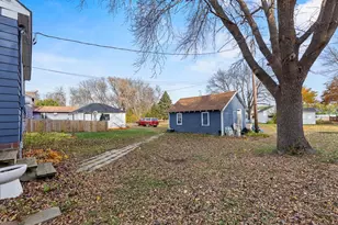 912 Rowland St, Tracy, MN 56175 - Photo 4