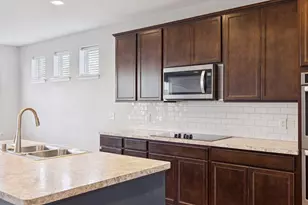 11756 Upper 31st St N, Lake Elmo, MN 55042 - Photo 10