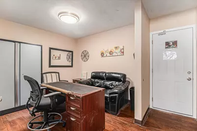 1900 Vincent Avenue N, Minneapolis, MN 55411 - Photo 18