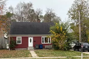 1313 10th Ave S, Moorhead, MN 56560 - Photo 2